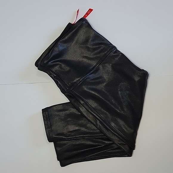 Spanx  Black Leggings/  S/P. - Picture 10 of 11